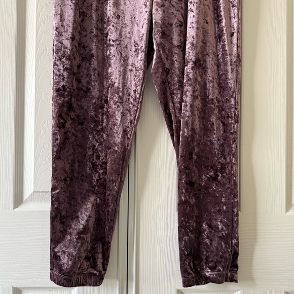 Weavers Purple Velvet Jogger Pants Size XL - Picture 5 of 5